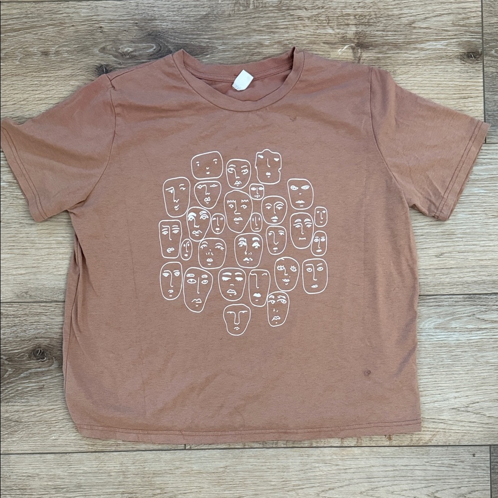 Graphic Face Print T-Shirt - Brown/Pink